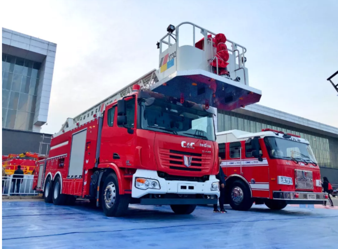 三款 消防神器 顺利抵达北京 见证中集联合卡车的军工品质 手机卡车e族